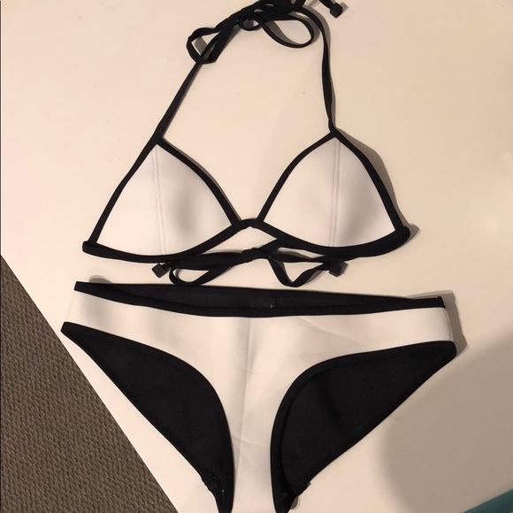 COPY - Triangl White Bikini Set - Picture 2 of 8